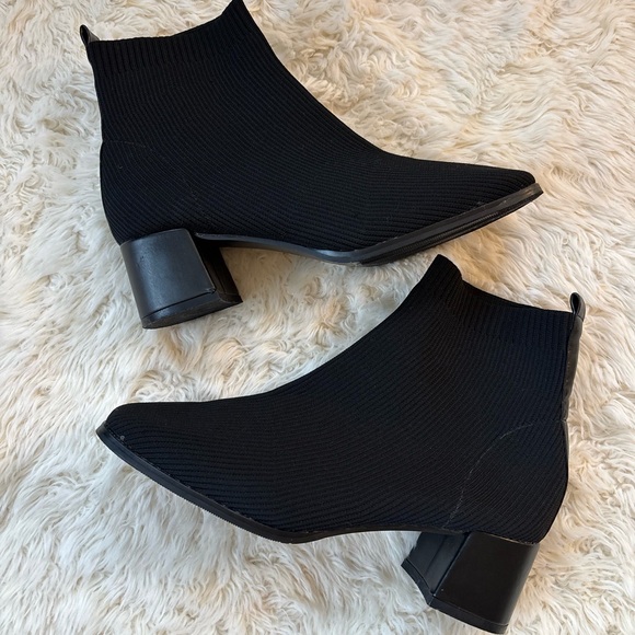 Black TIJN Ankle Boots